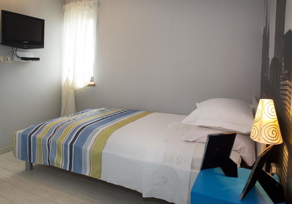 Sea Margarita Apartment Pag Town Buitenkant foto